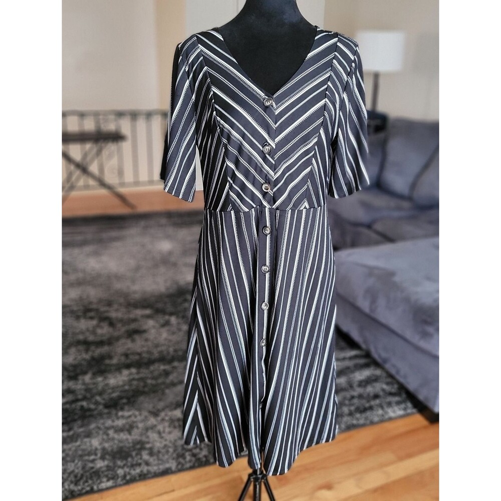 NY Collection Black and White Striped Midi Spring Dress Size M -  NWOT